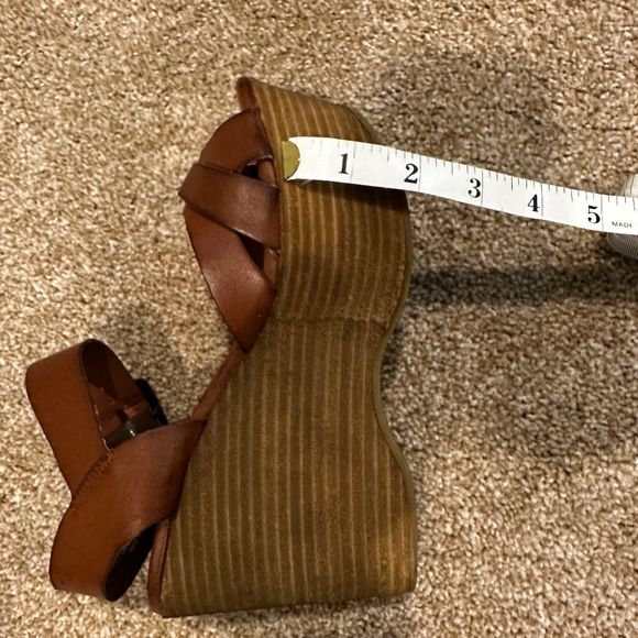 MIA "Jukebox" wedge Sandal Size 5 1/2 - Picture 6 of 6